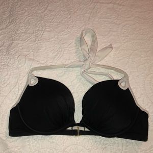 Classic B&W bikini top